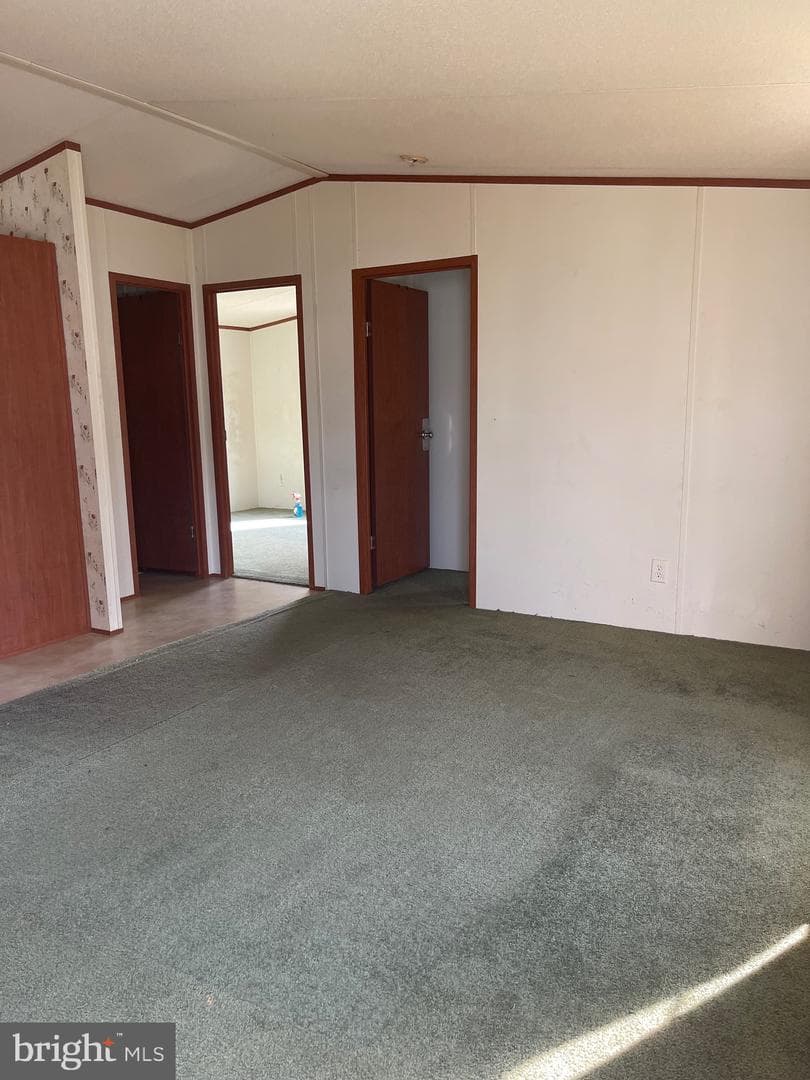 3405 Rose Avenue photo 2