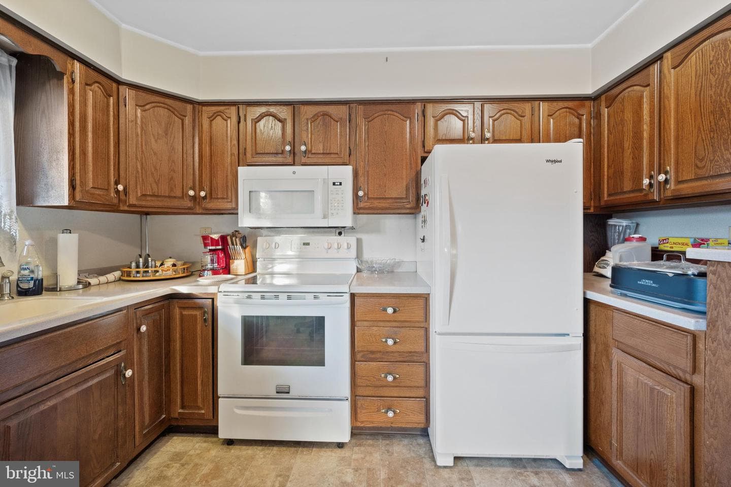 147 Willow Drive photo 5