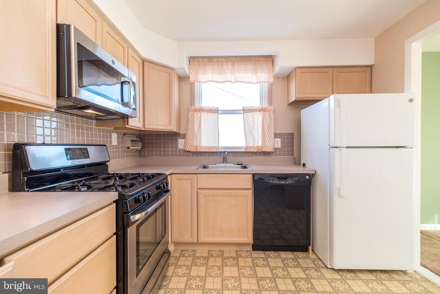 1017 Birch Road photo 10