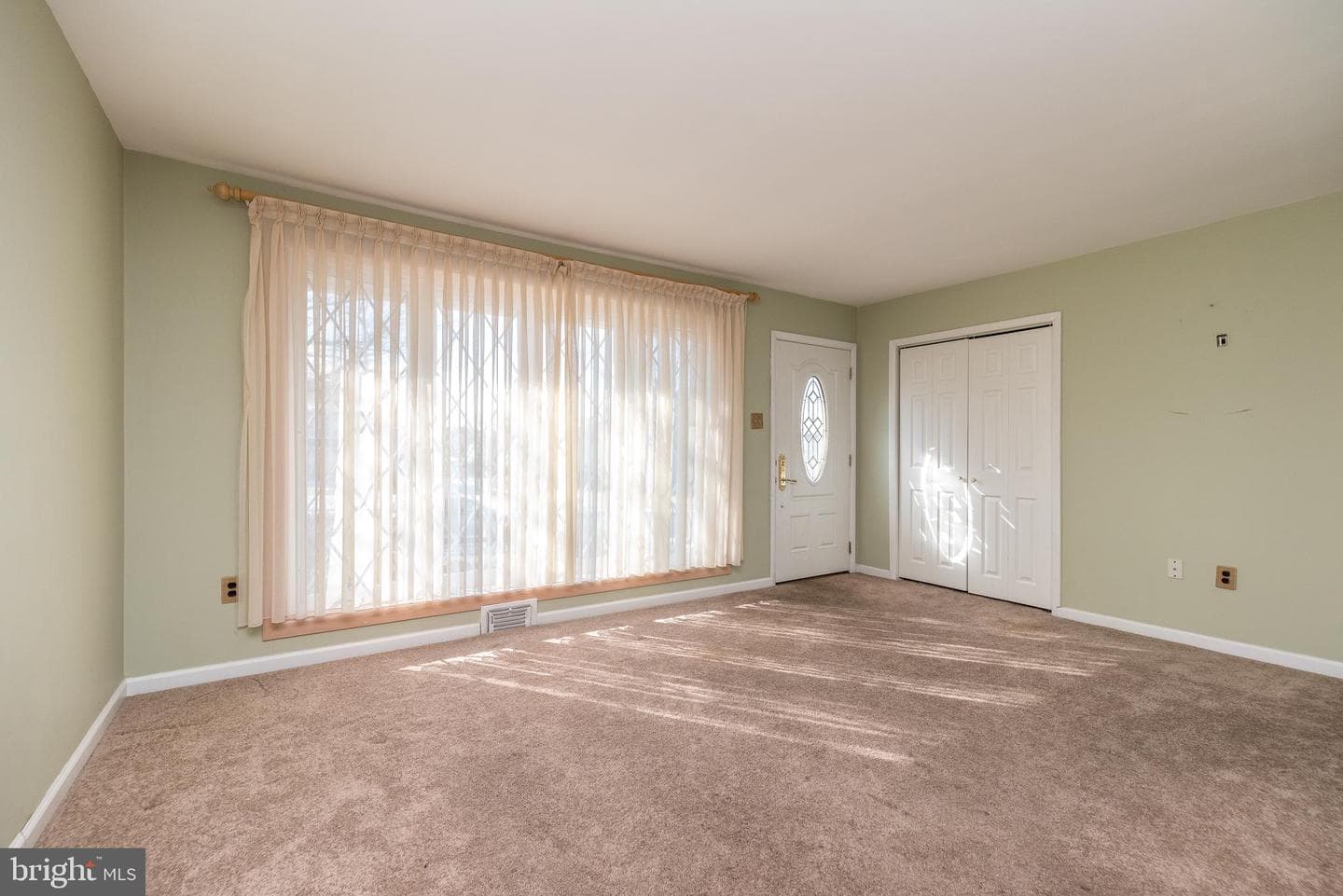 1017 Birch Road photo 4