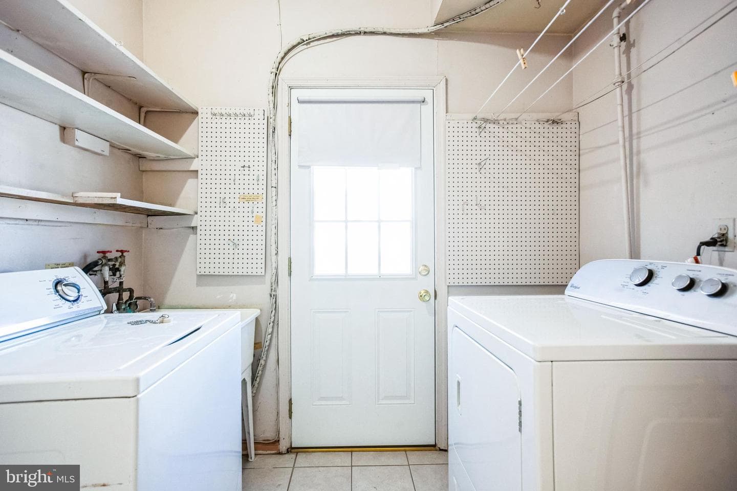 456 Hogeland Road photo 16