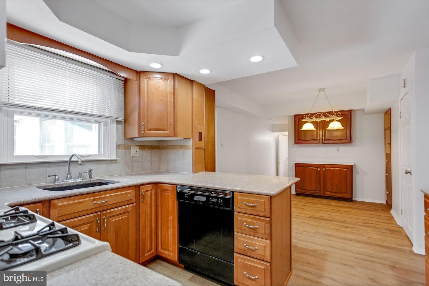 456 Hogeland Road photo 2