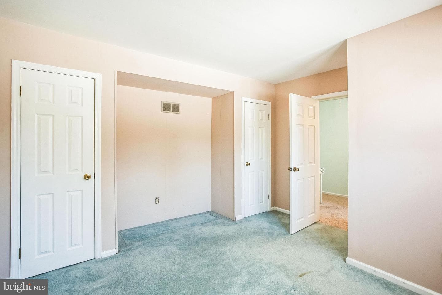 456 Hogeland Road photo 22