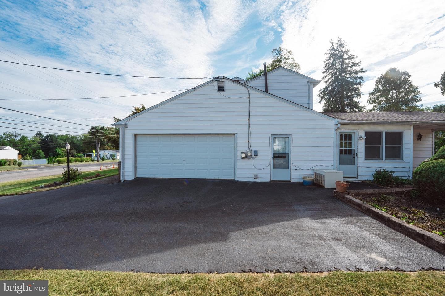 456 Hogeland Road photo 27