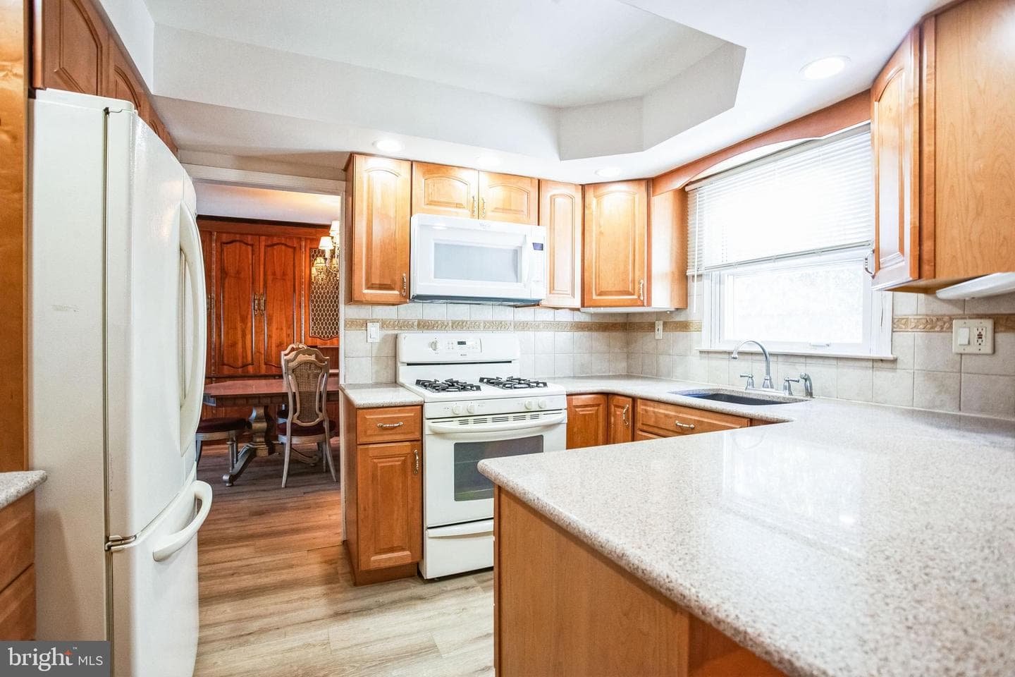 456 Hogeland Road photo 3