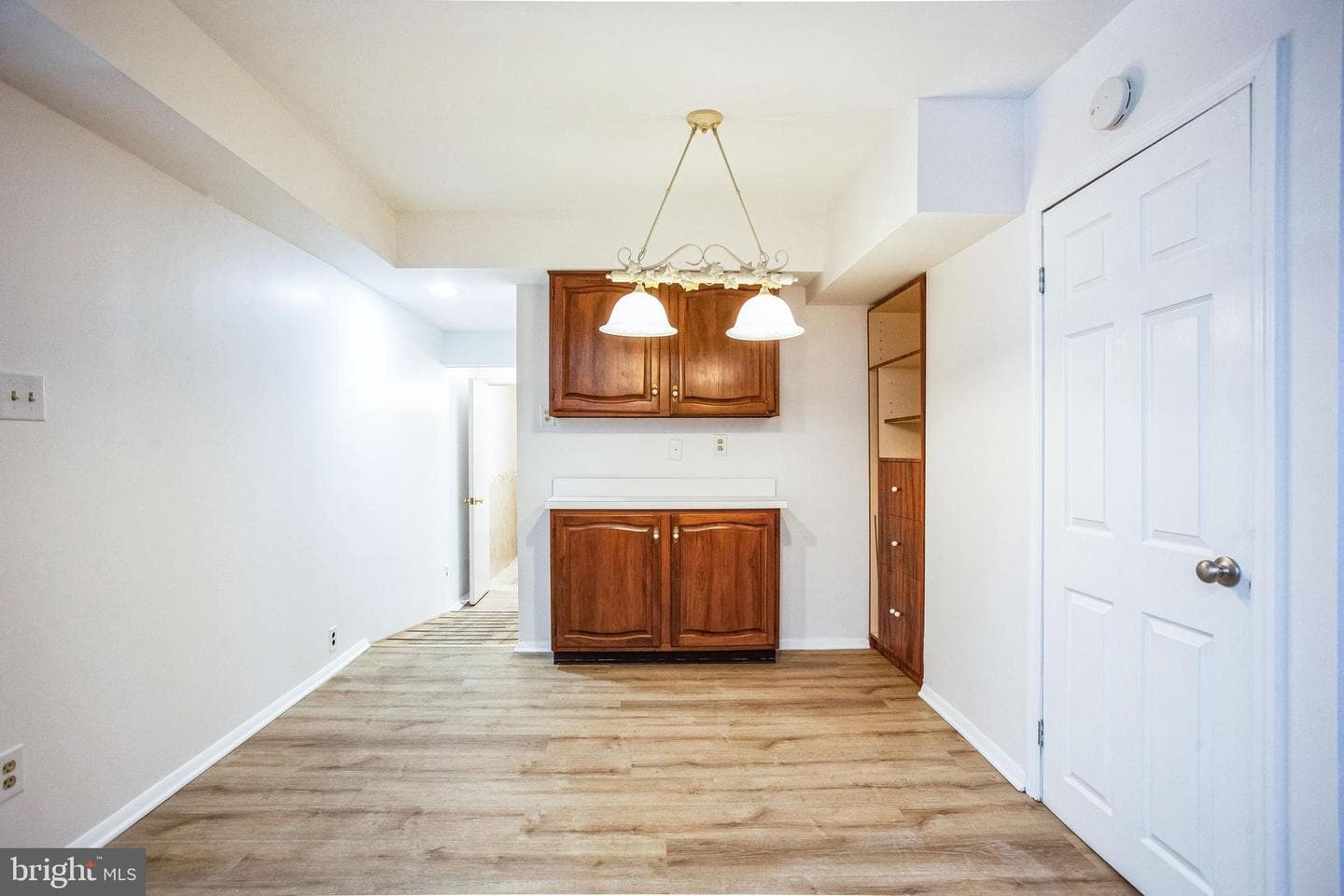 456 Hogeland Road photo 4
