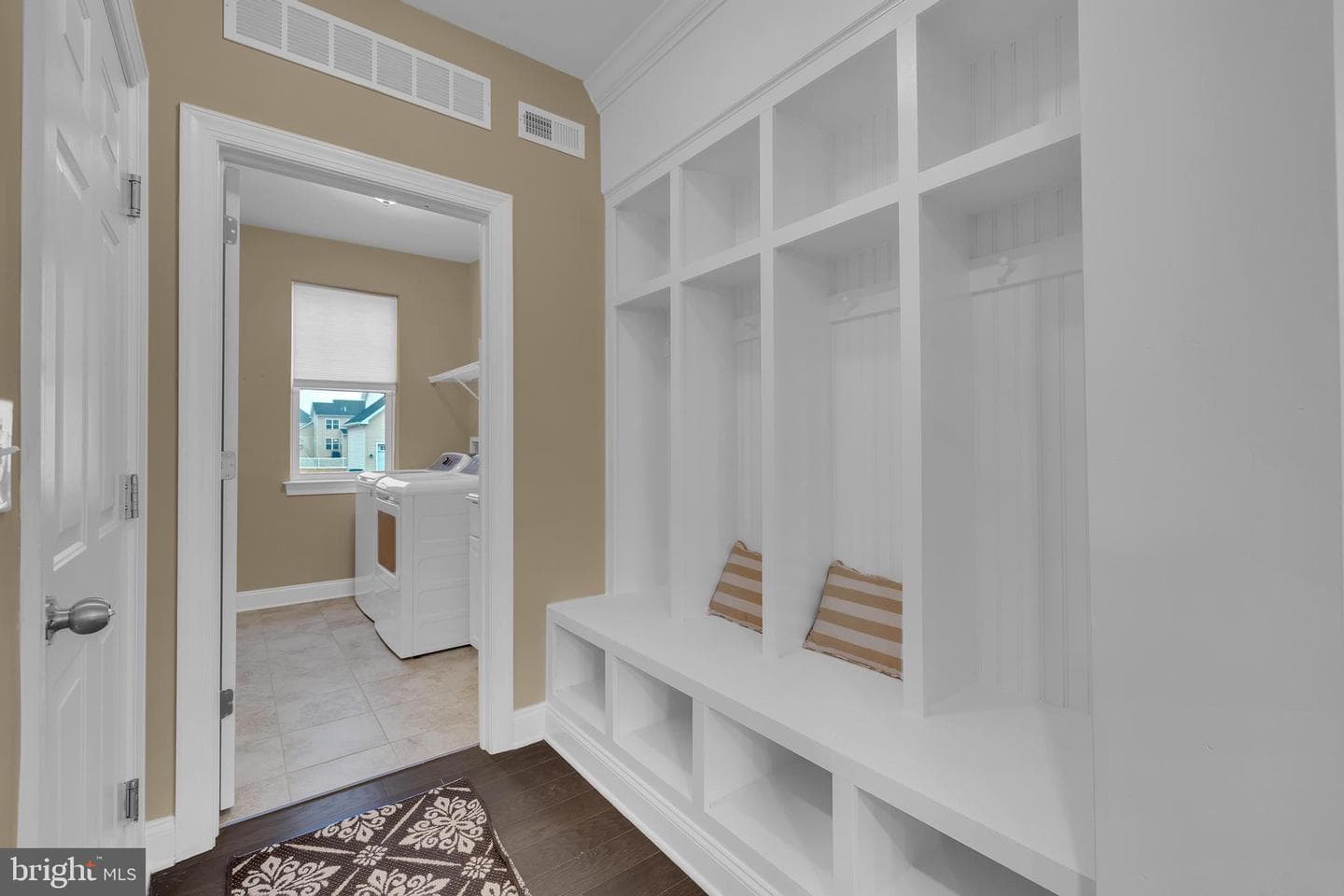 421 Juliana Way photo 14