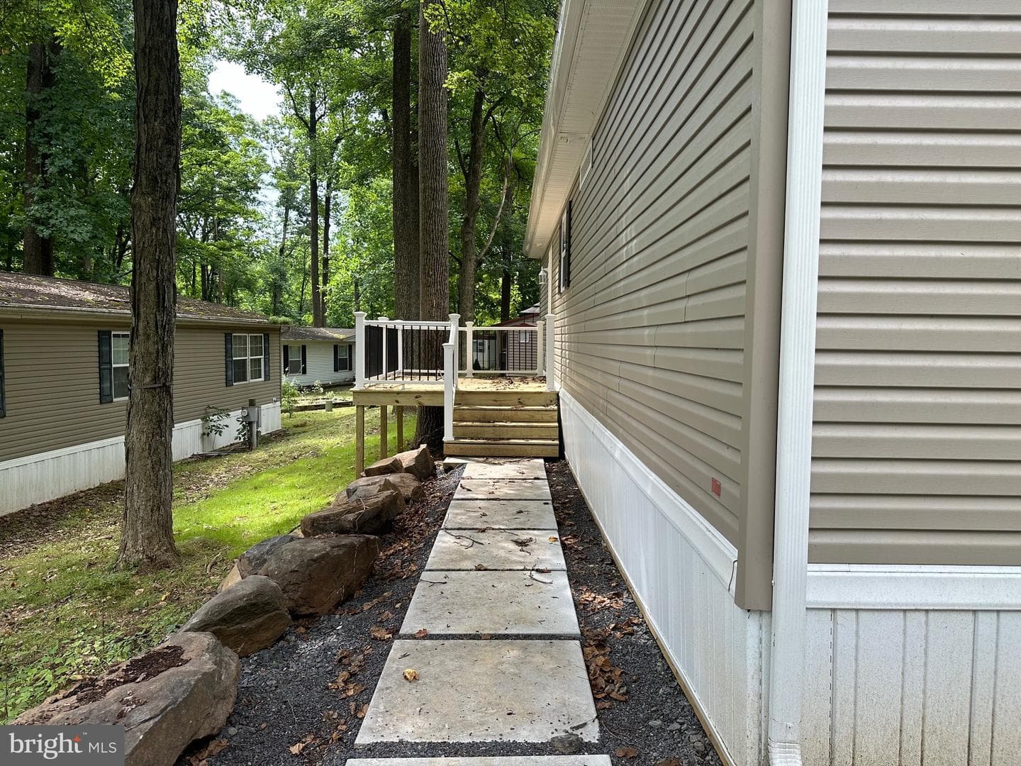 18 Ash Lane photo 4