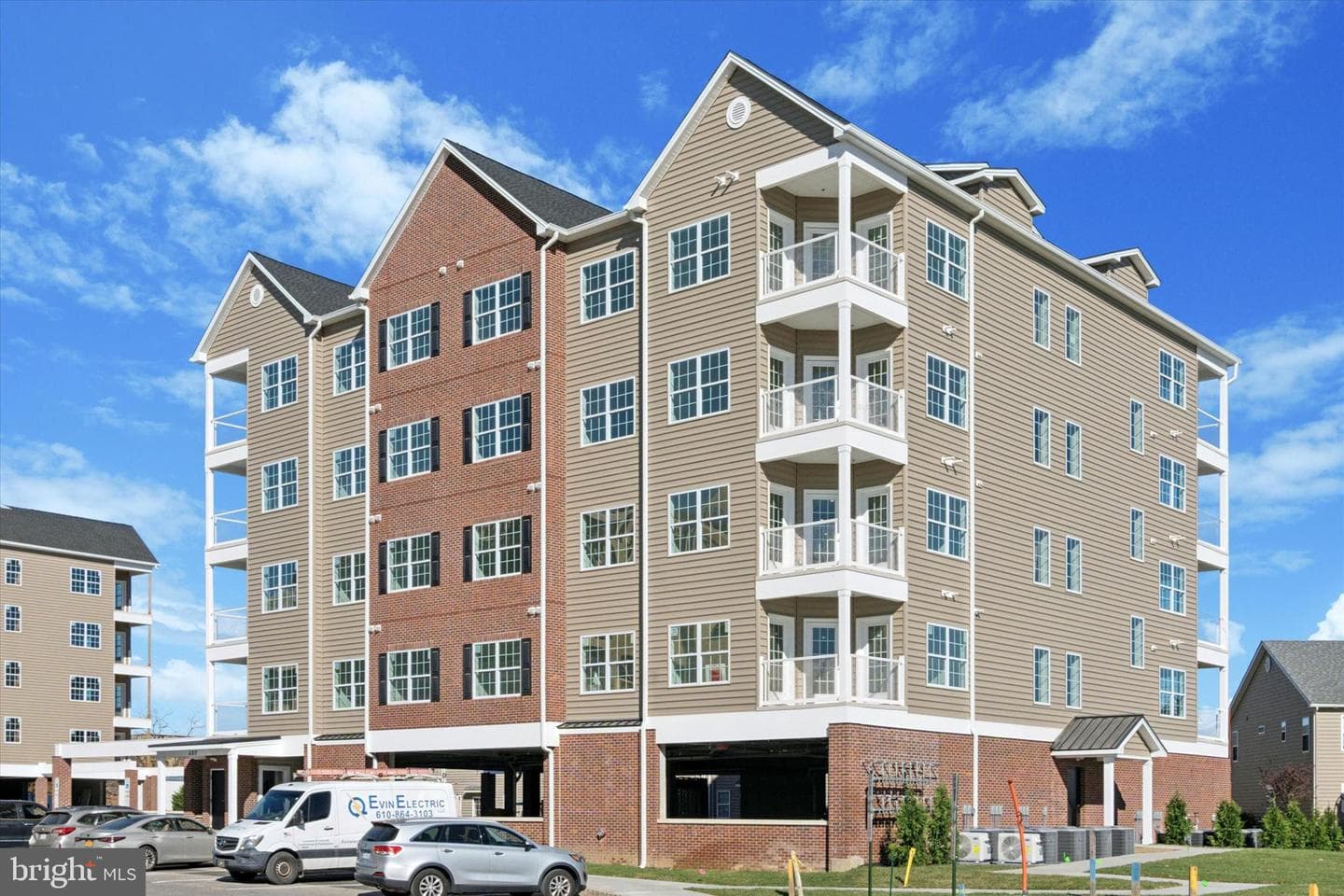 16344 River View Court photo 2