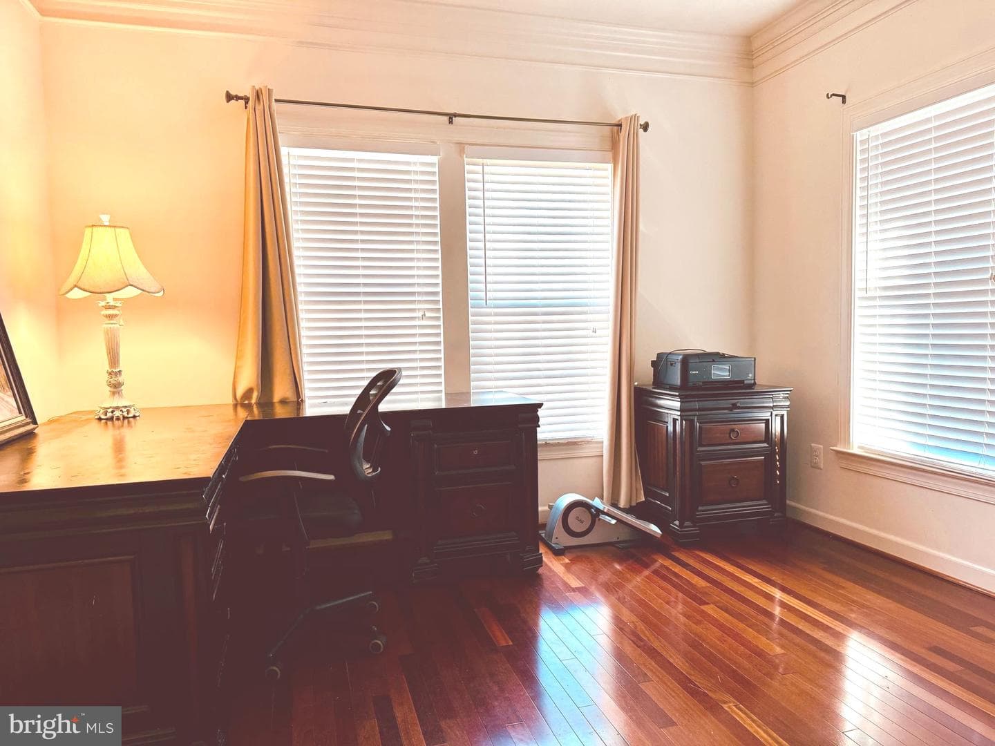 1801 Sycamore Drive photo 36