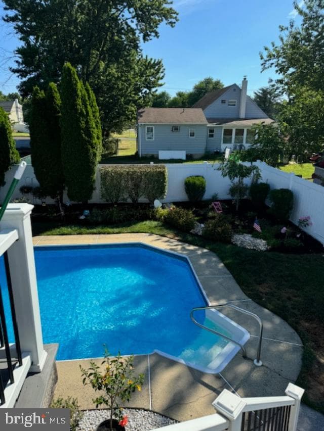 909 Jefferson Avenue photo 48