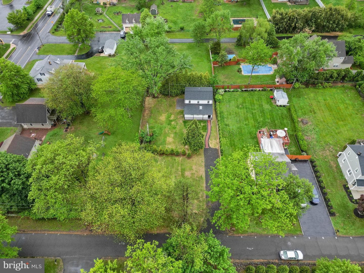 2112 Elm Avenue photo 42