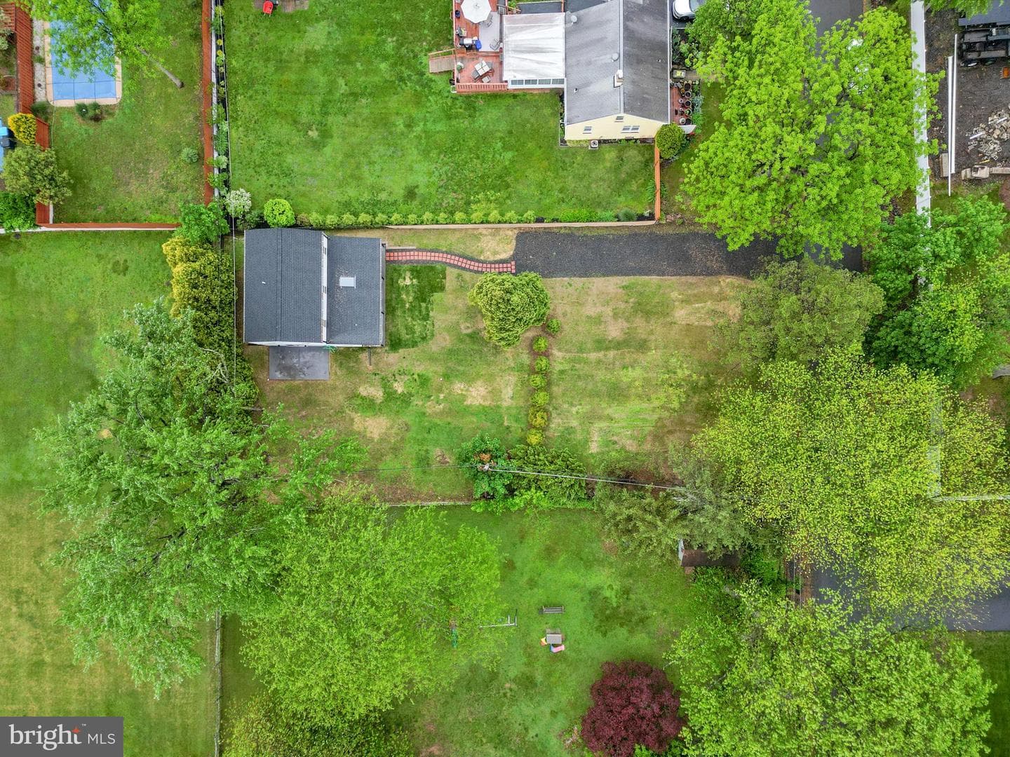 2112 Elm Avenue photo 43