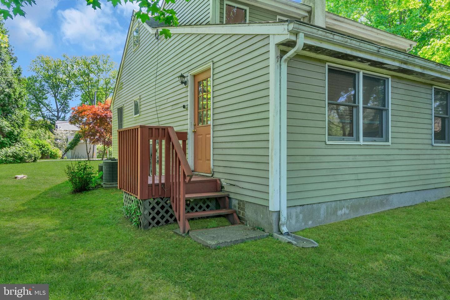 1021 Swayze Avenue photo 12