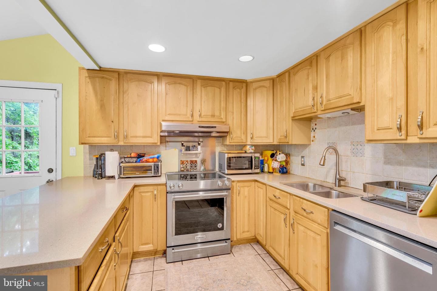 1021 Swayze Avenue photo 41