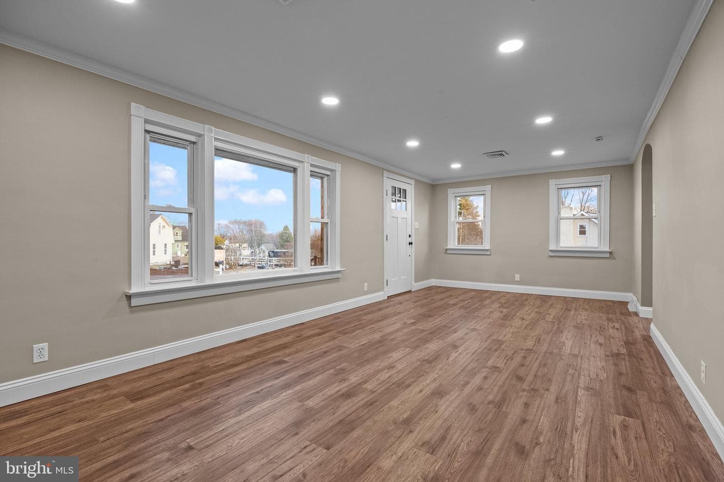 2080 Willow Lane photo 4