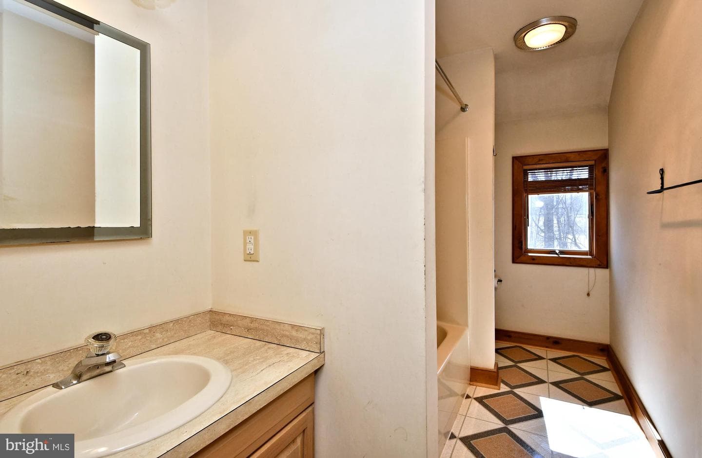 1486 Fairhill Road photo 59