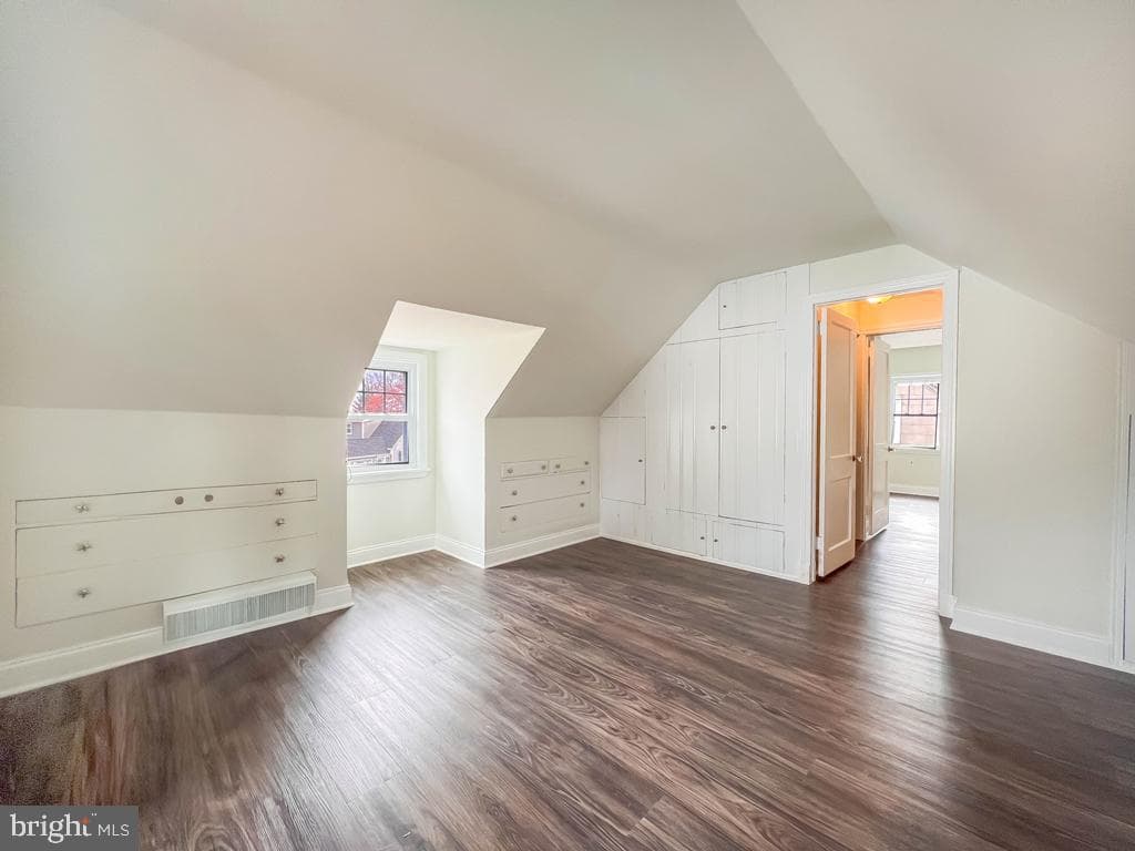 672 Osborne Avenue photo 21