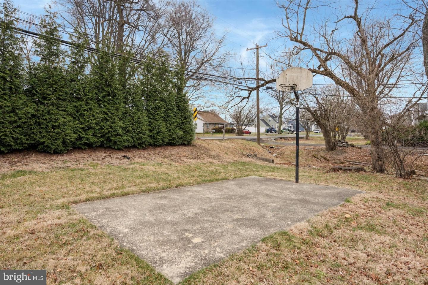 288 Colonial Drive photo 25