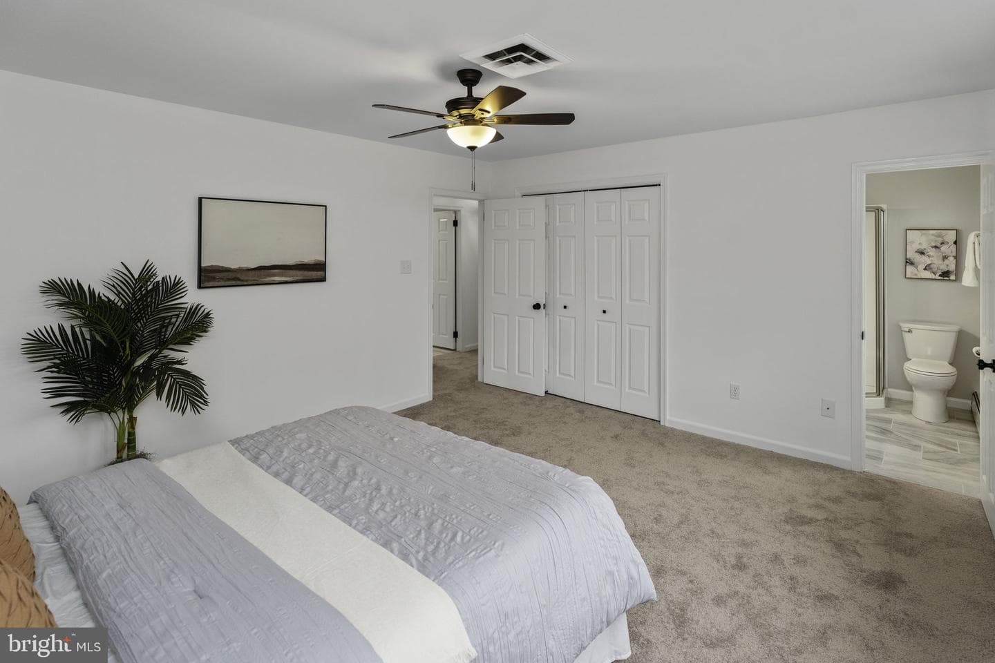 138 Rogers Road photo 11