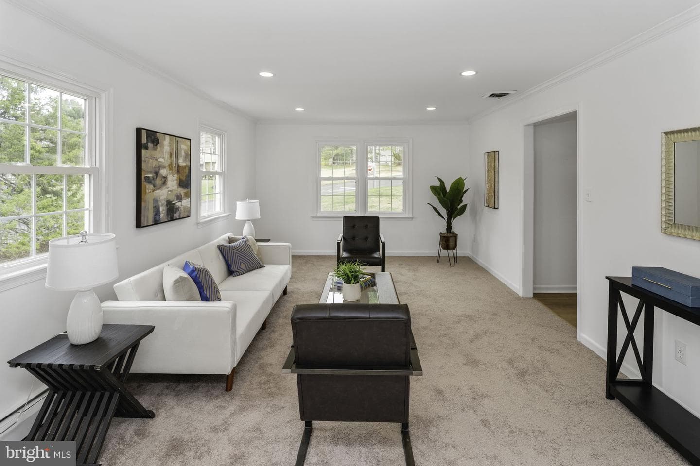 138 Rogers Road photo 8