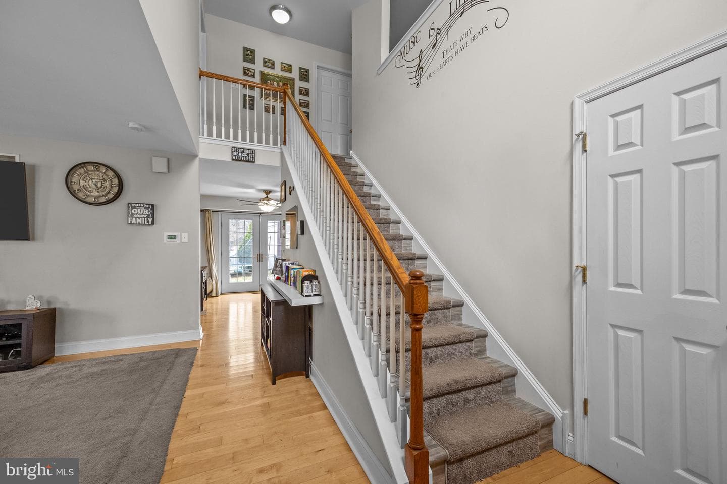 2366 Maple Avenue photo 3