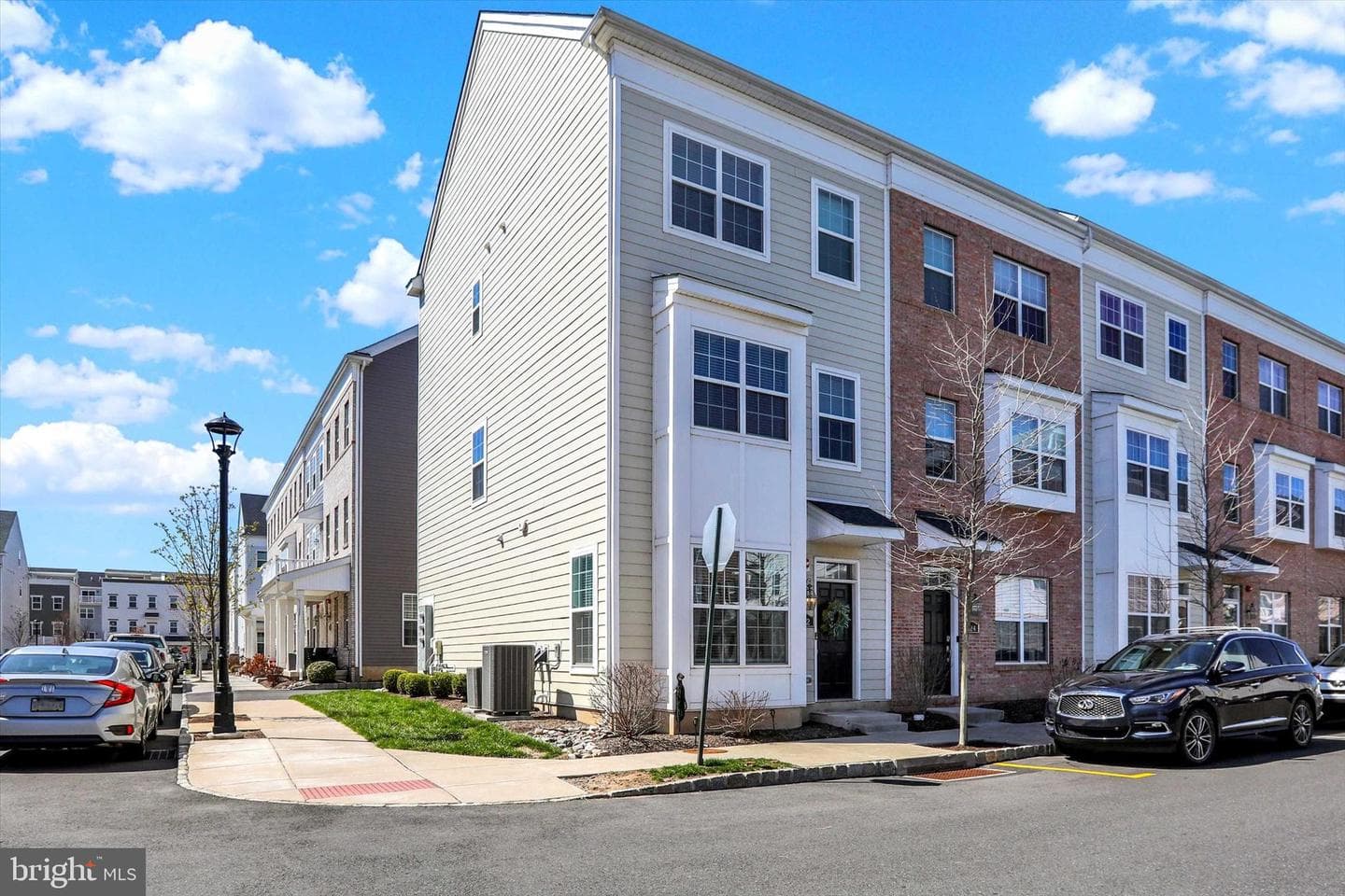 122 Easton Street photo 25