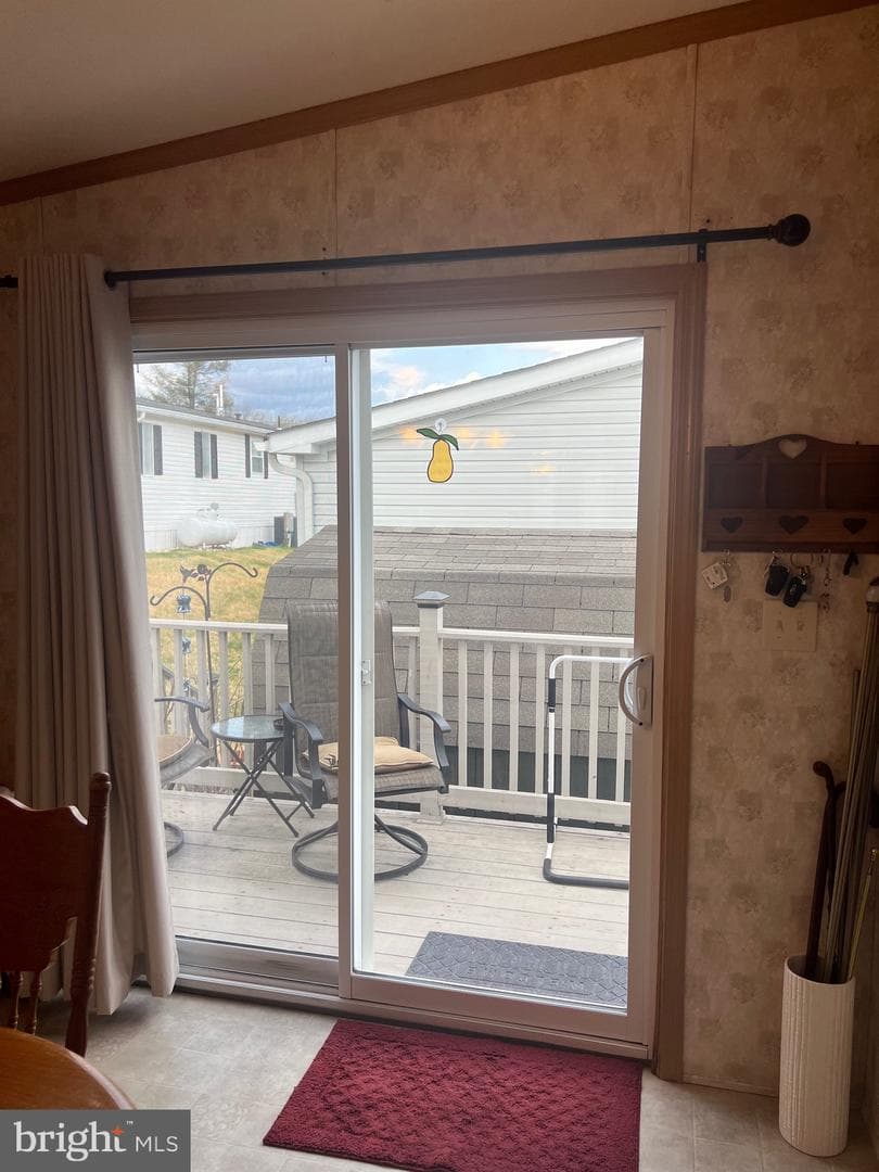 3338 Rose Avenue photo 8