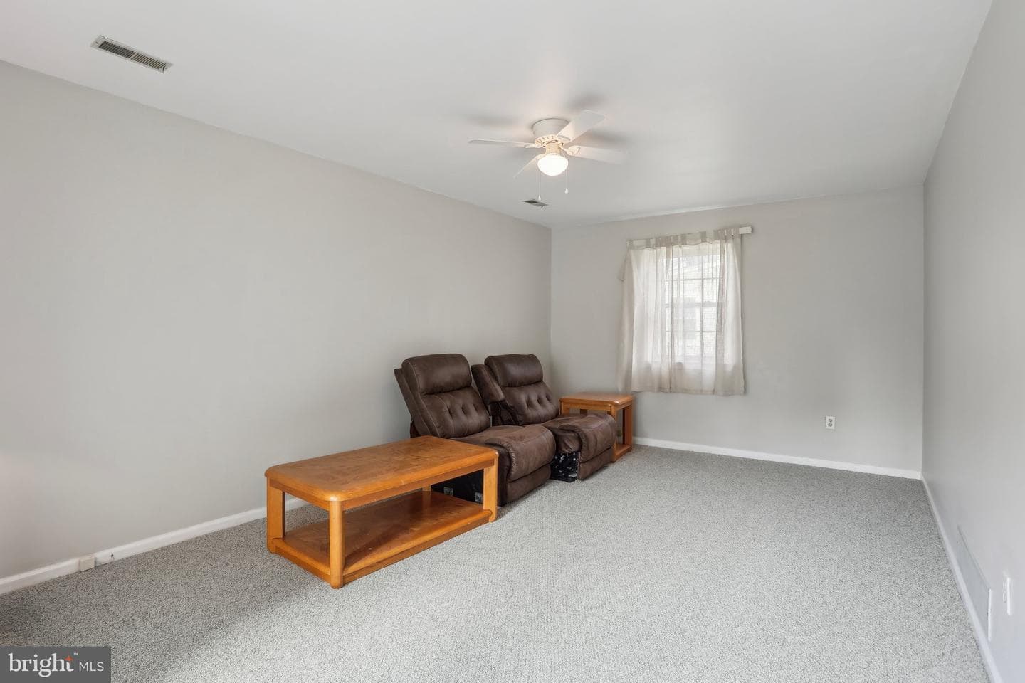 254 Burgundy Lane photo 10