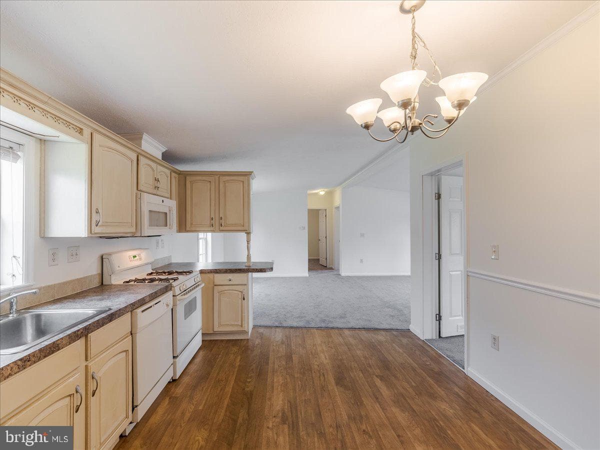 3226 Azalea Avenue photo 14