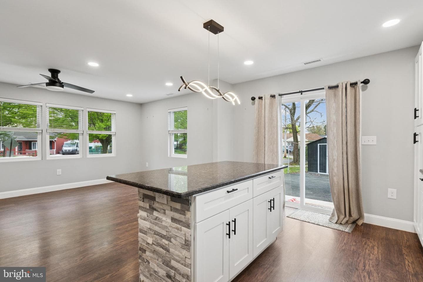 1717 Spencer Drive photo 6
