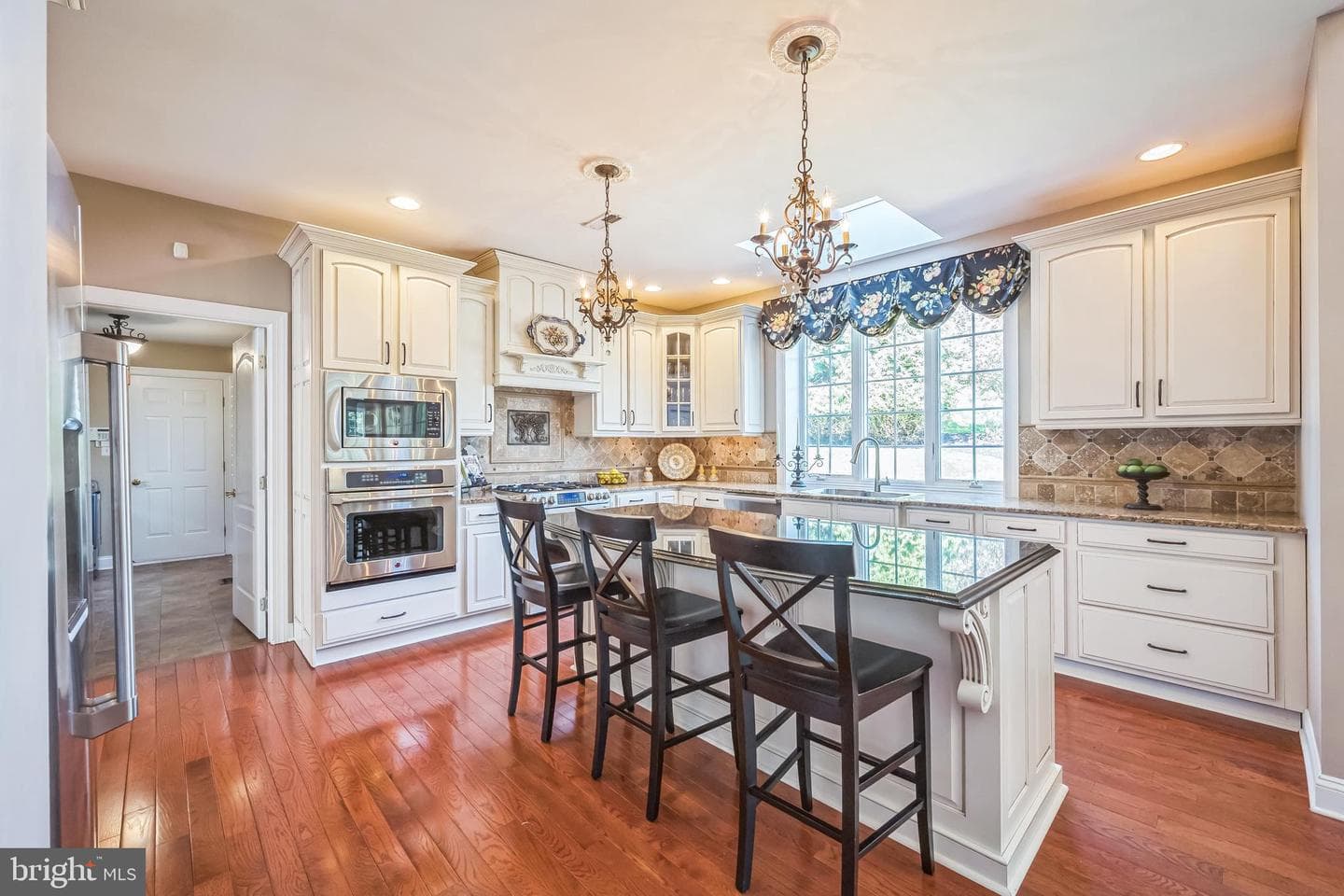 55 Woodside Lane photo 8
