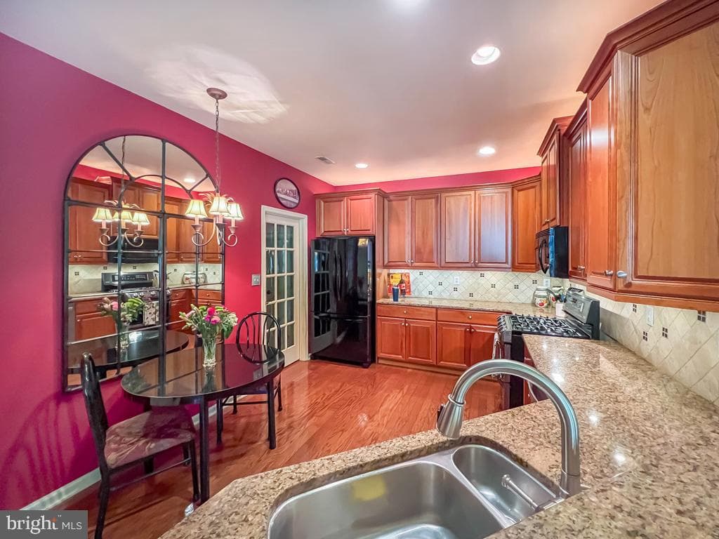 127 Shady Brook Drive photo 18