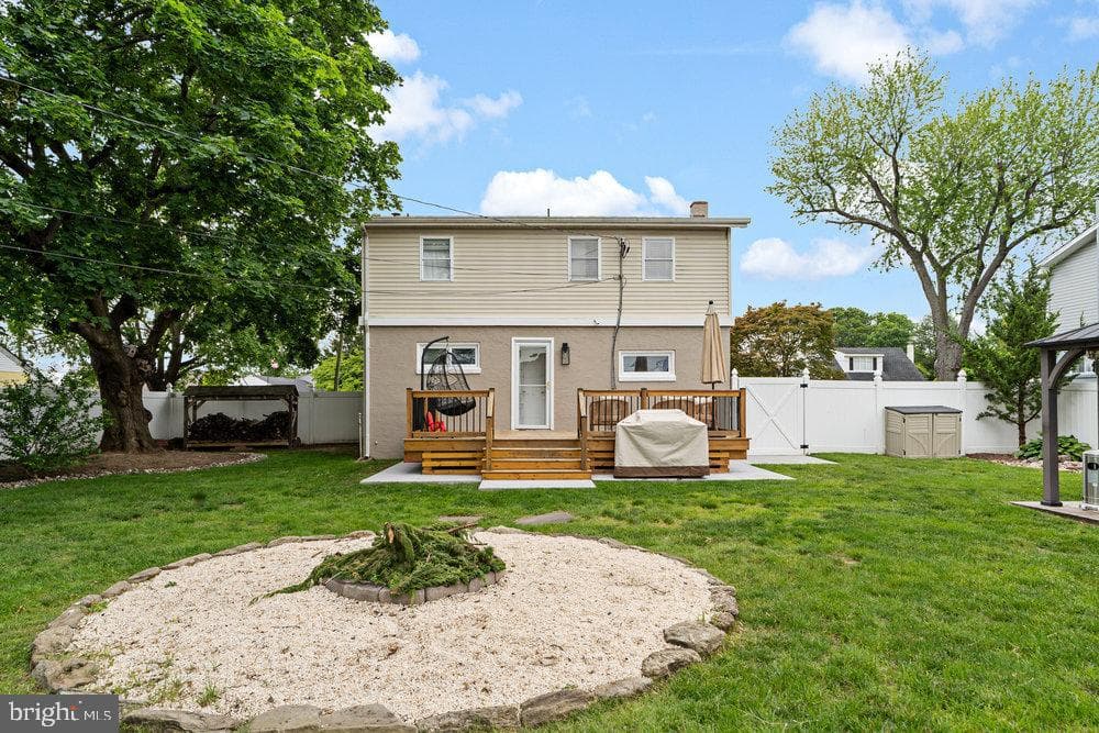 1304 Woodbine Avenue photo 32