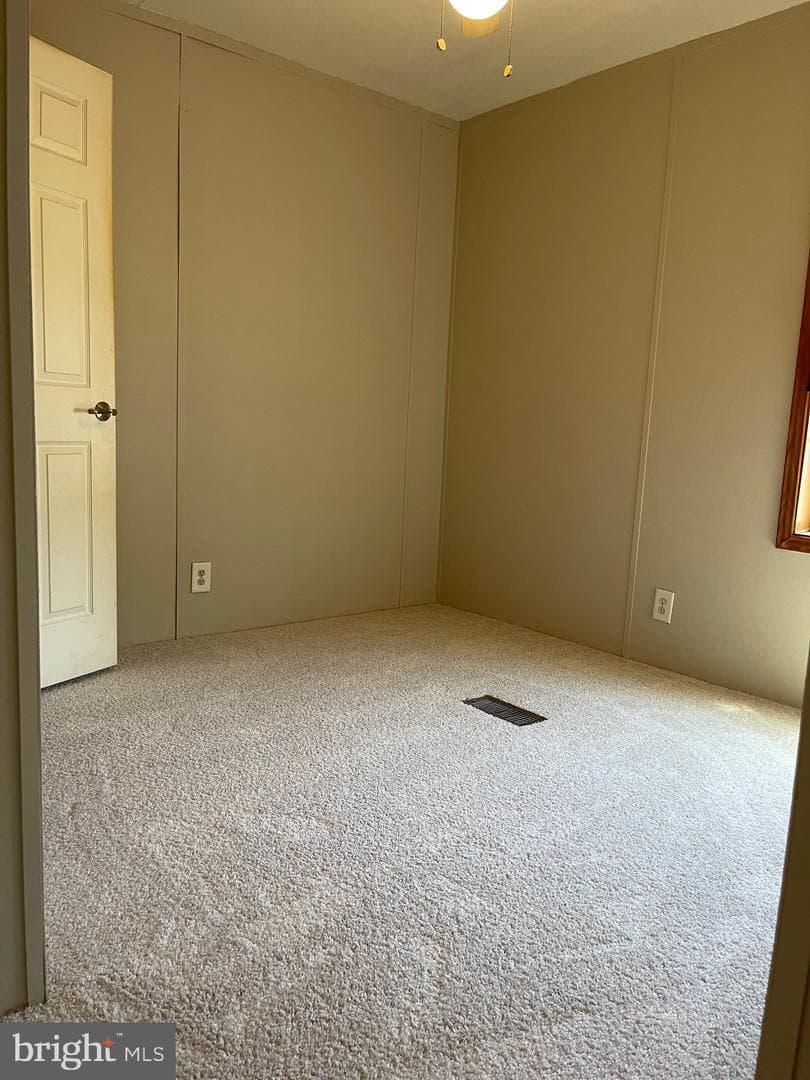 3549 Iris Avenue photo 10