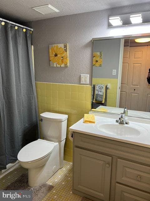 208 Hampton Crossing photo 18