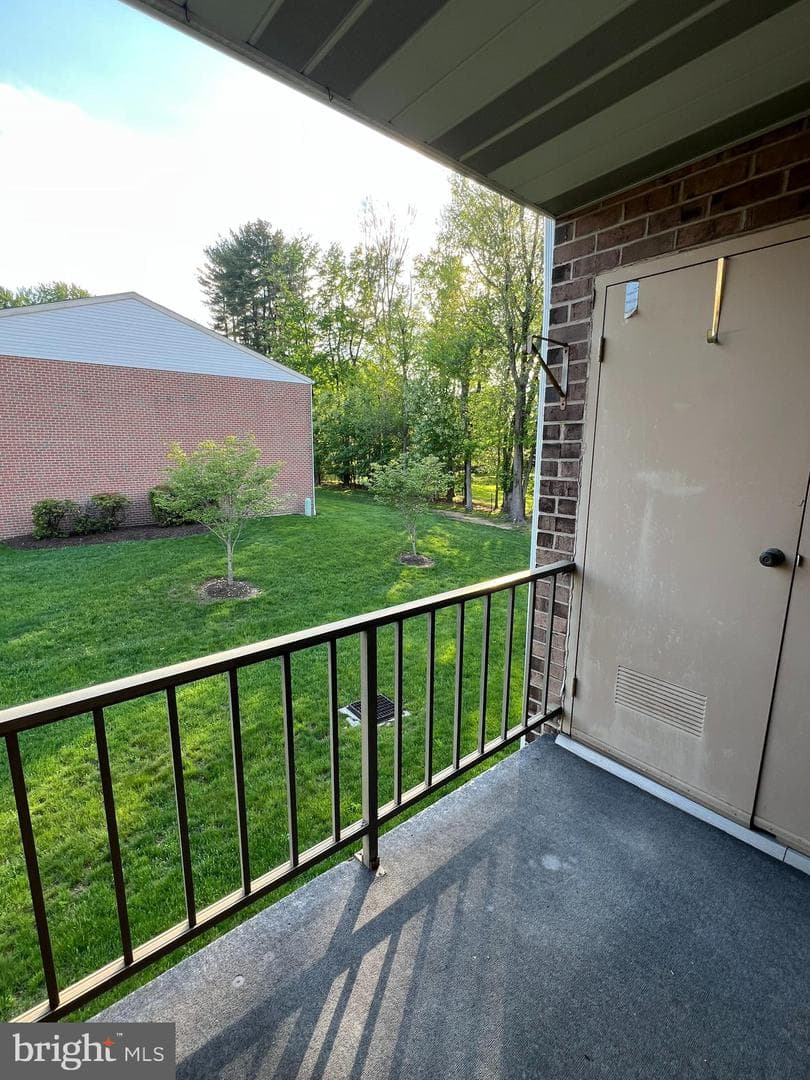 208 Hampton Crossing photo 28