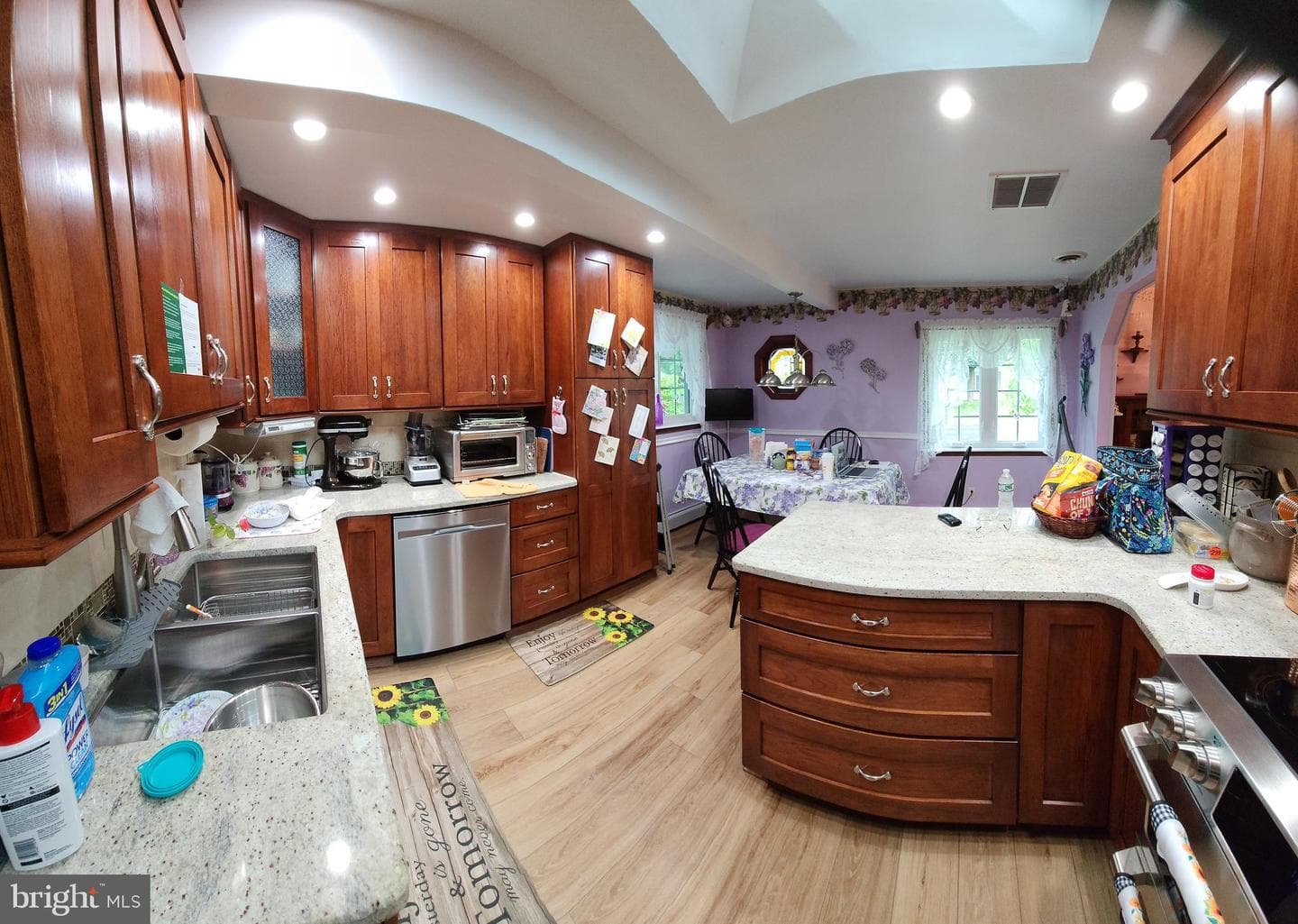 214 Alden Avenue photo 8
