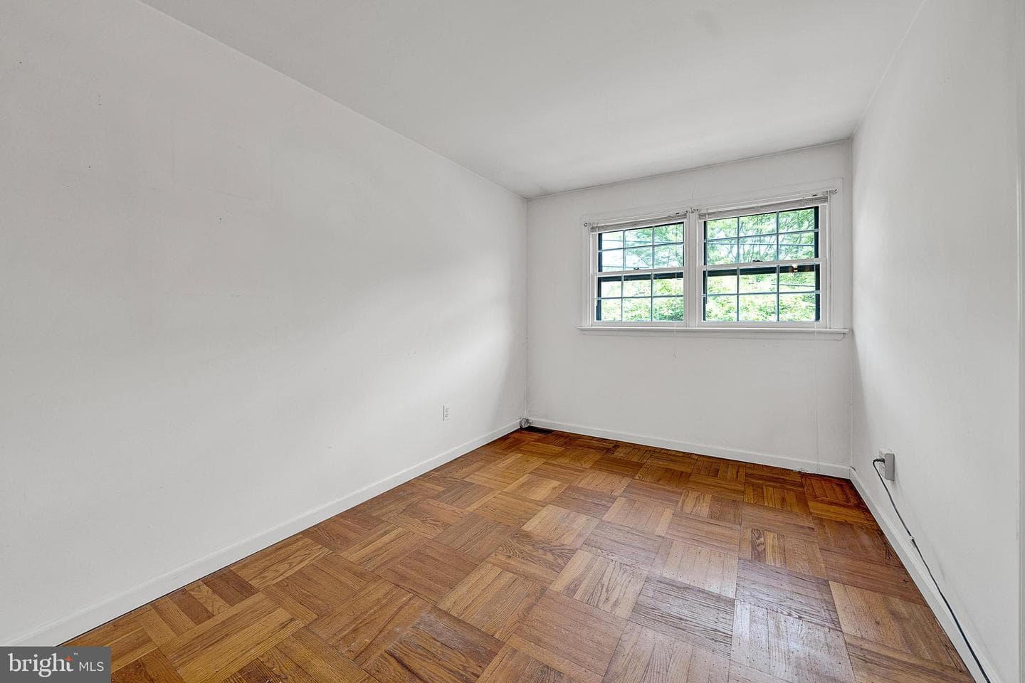 370 Kansas Road photo 38