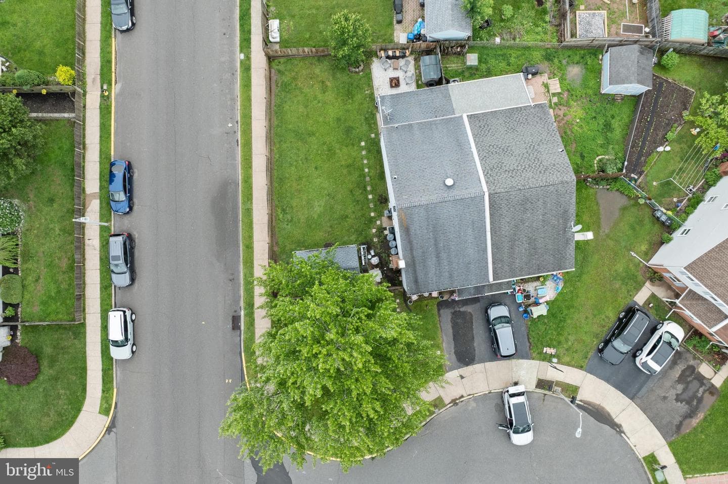 1 Braxton Court photo 29