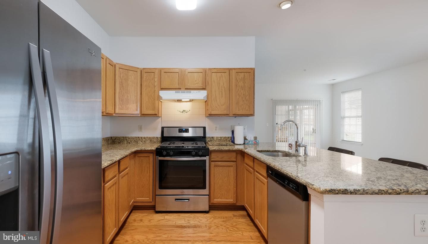 926 Laurens Lane photo 6