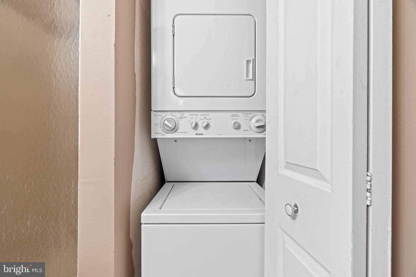 1206 Barry Court photo 7