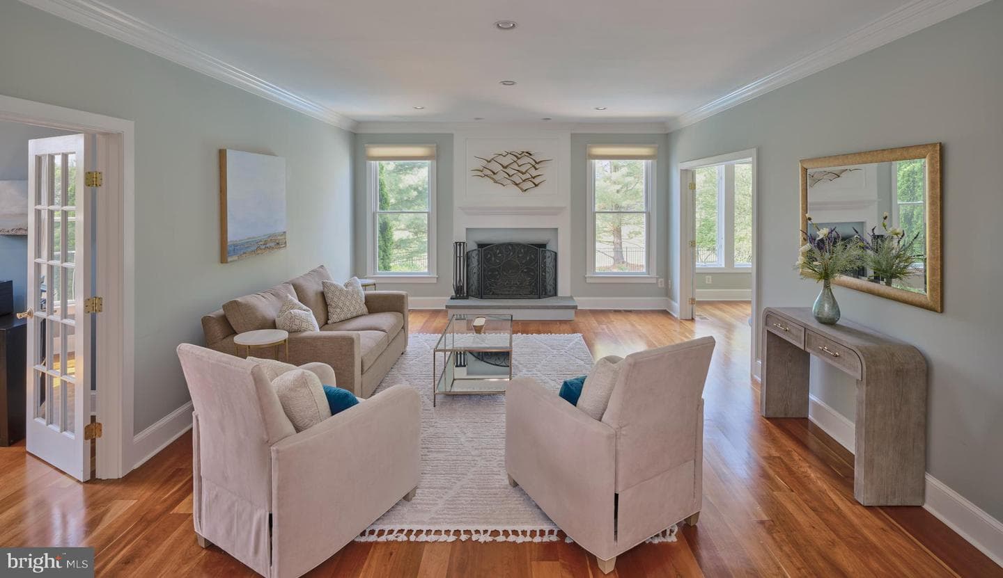 4953 Gloucester Drive photo 13
