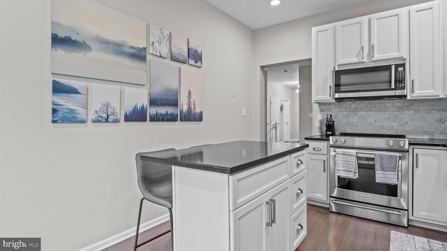 32 Tankard Lane photo 16