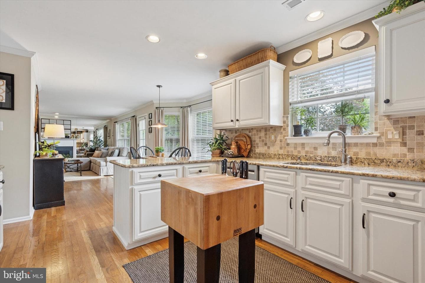 1004 Canter Circle photo 6