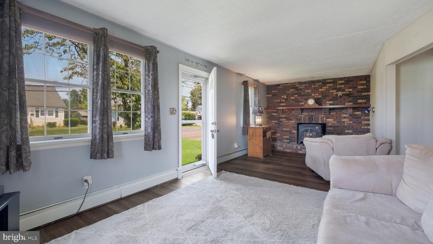 526 Durham Road photo 10
