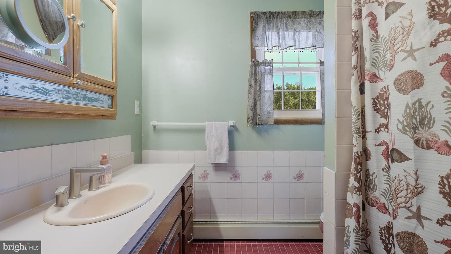 526 Durham Road photo 23