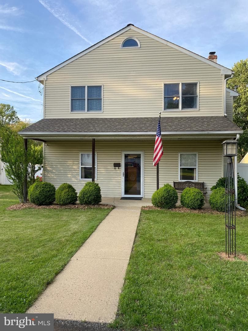 530 Avenue B photo 35