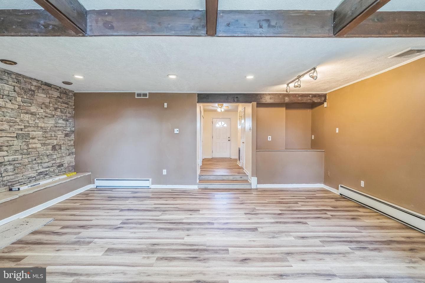66 Yellowood Drive photo 4
