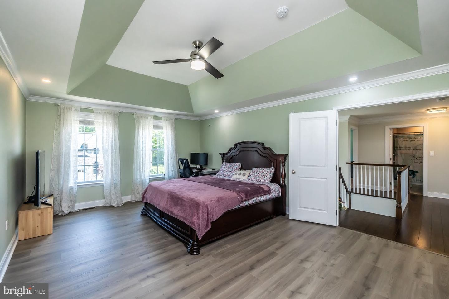 1361 Memorial Drive photo 20